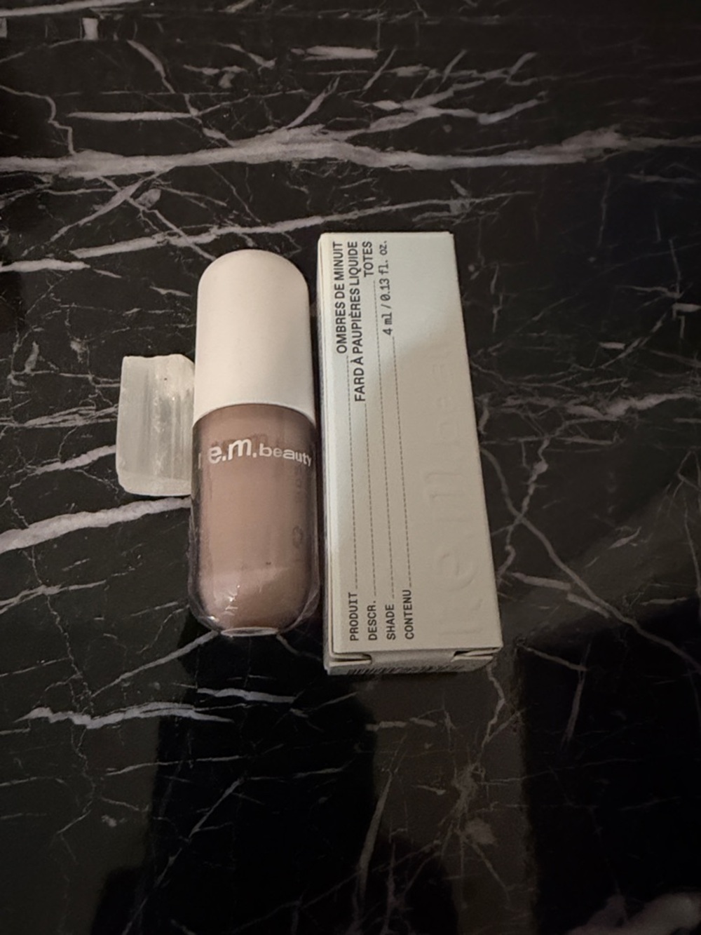 r.e.m. beauty Midnight Liquid Shadow Totes